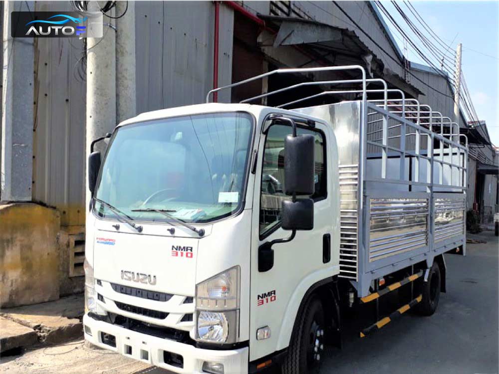 Xe tải Isuzu NMR 310 thùng bạt tiêu chuẩn (1.9 tấn và 3 tấn) dài 4.5 mét